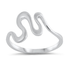 Load image into Gallery viewer, Silver Wavy Ring
