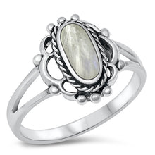 Load image into Gallery viewer, Moonstone Oval Frill Ring
