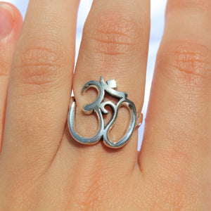 Silver Om Sign Cutout Ring