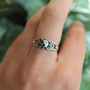 Yin Yang Circle Ring