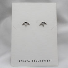 Load image into Gallery viewer, Sterling Silver Bali Petal Studs
