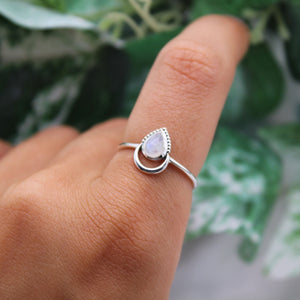 Sterling Silver Moonstone Petal Henna Ring