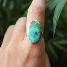 Load image into Gallery viewer, Turquoise X-Large Oval Ring
