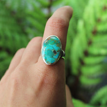 Load image into Gallery viewer, Turquoise X-Large Oval Ring
