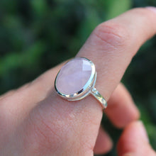 Load image into Gallery viewer, Sterling Silver X-Large Rose Quartz Petal Ring
